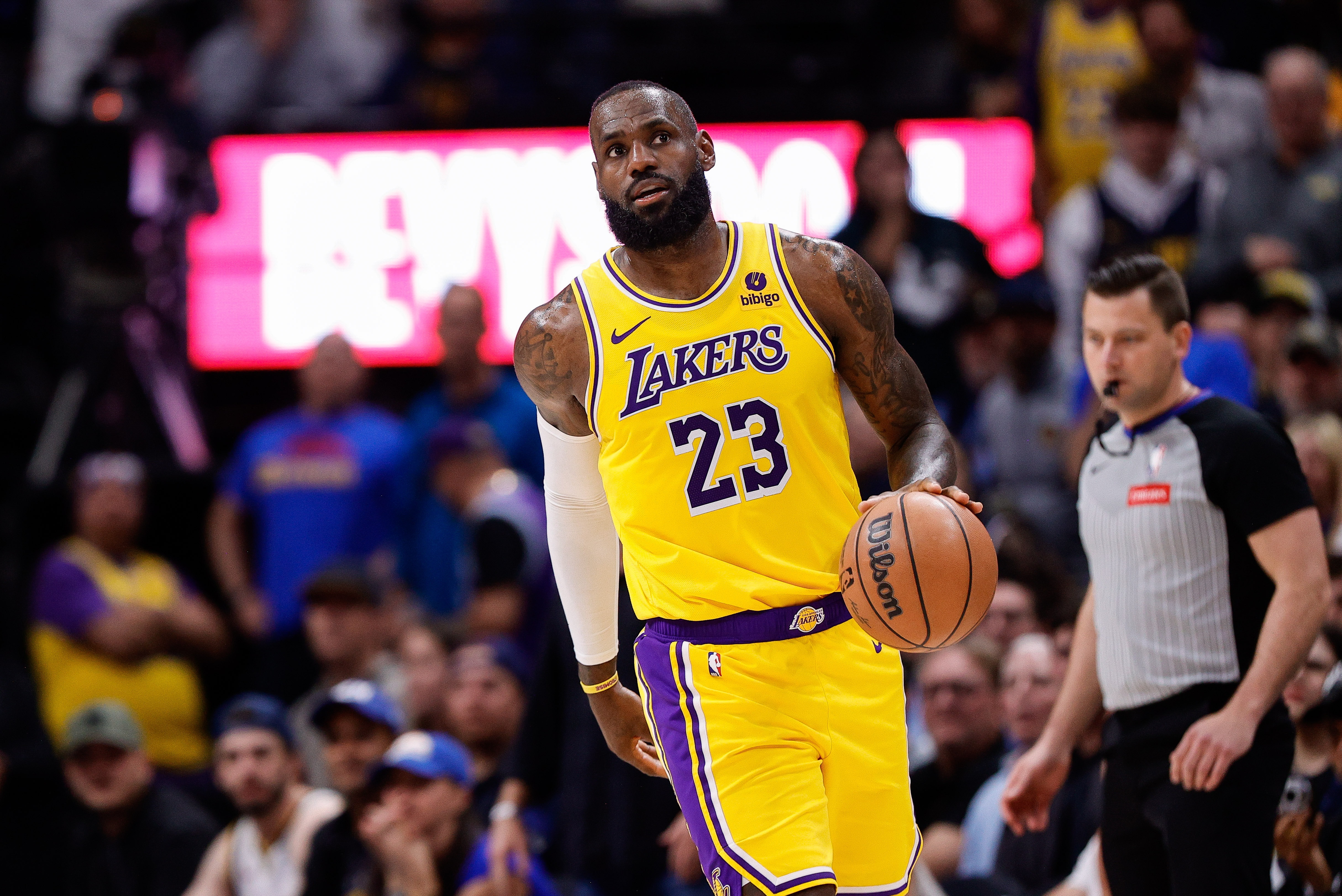 九游官方平台-关于NBA常规赛赛程吃紧，山东泰山国际比赛日手感冰凉，底气十足，赛季目标并未改变的信息