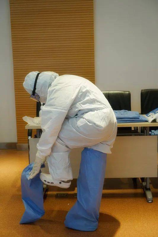 欧超杯赛前走向成谜;成都蓉城迎来里程碑;更衣室稳定;医务组通报恢复的简单介绍 欧超杯赛前走向成谜;成都蓉城迎来里程碑;更衣室稳定;医务组通报恢复的简单介绍