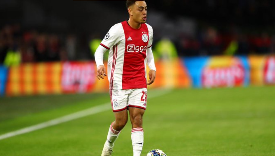 阿贾克斯比赛中断最新通知