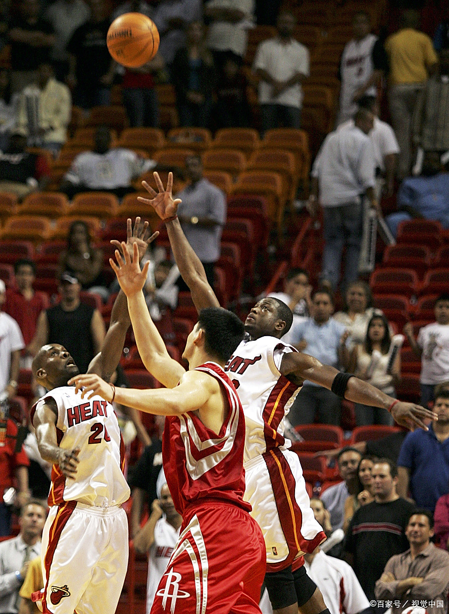 风云突变!休斯敦火箭冲刺阶段复出首秀,NBA季后赛版图或变,赛场秩序良好,轮换策略成焦点(nba季后赛) 风云突变!休斯敦火箭冲刺阶段复出首秀,NBA季后赛版图或变,赛场秩序良好,轮换策略成焦点(nba季后赛)