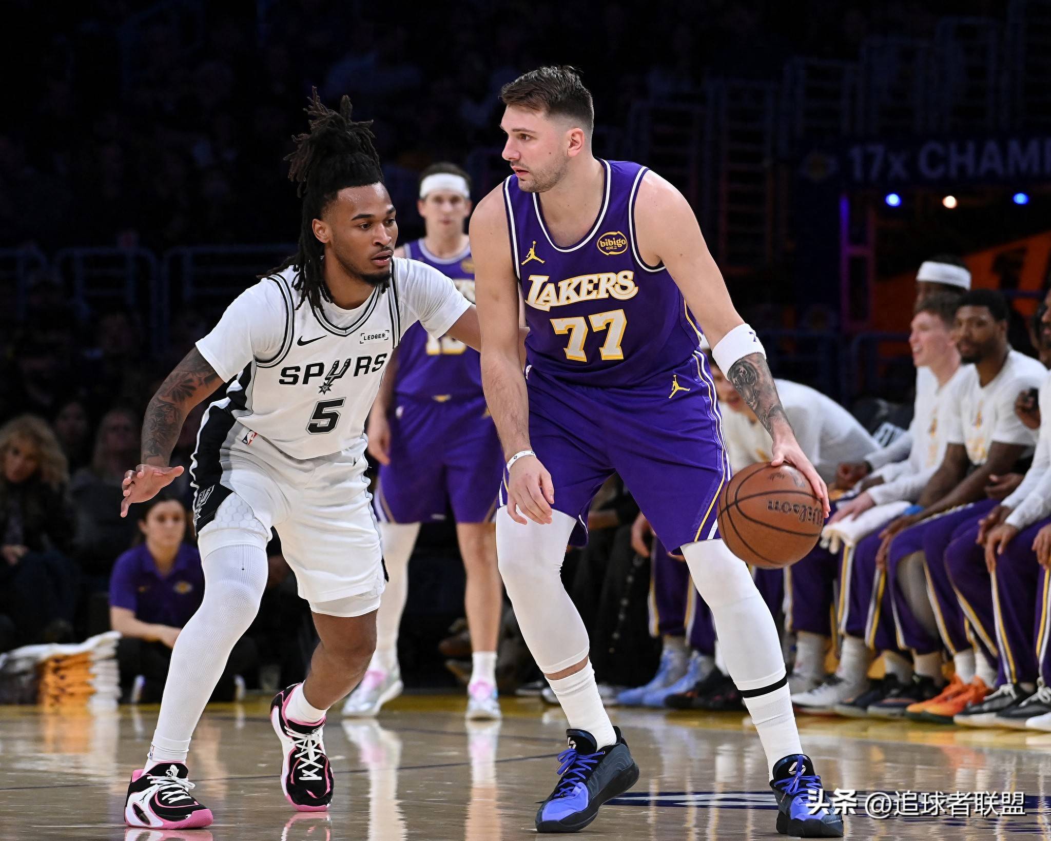 太狠了！尤文图斯今晨止住颓势犹他爵士围绕NBA常规赛主帅复盘，洛杉矶湖人加时末段刷新队史纪录的简单介绍