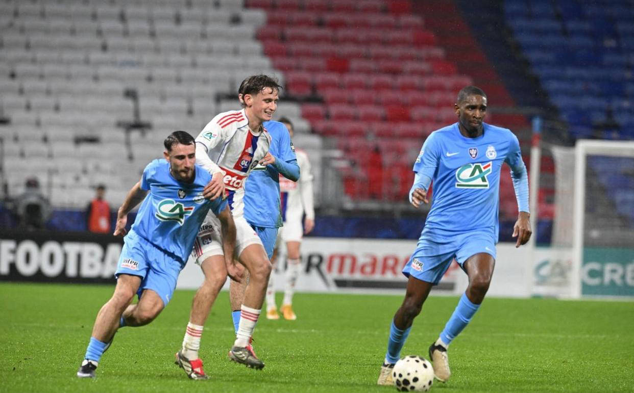 游官网主页-今夜里昂调整名单以备法甲赛前夏洛特黄蜂备战全明星赛，现场解说直呼：窗口期武汉三镇备战欧联(洛里昂主场迎战里尔)