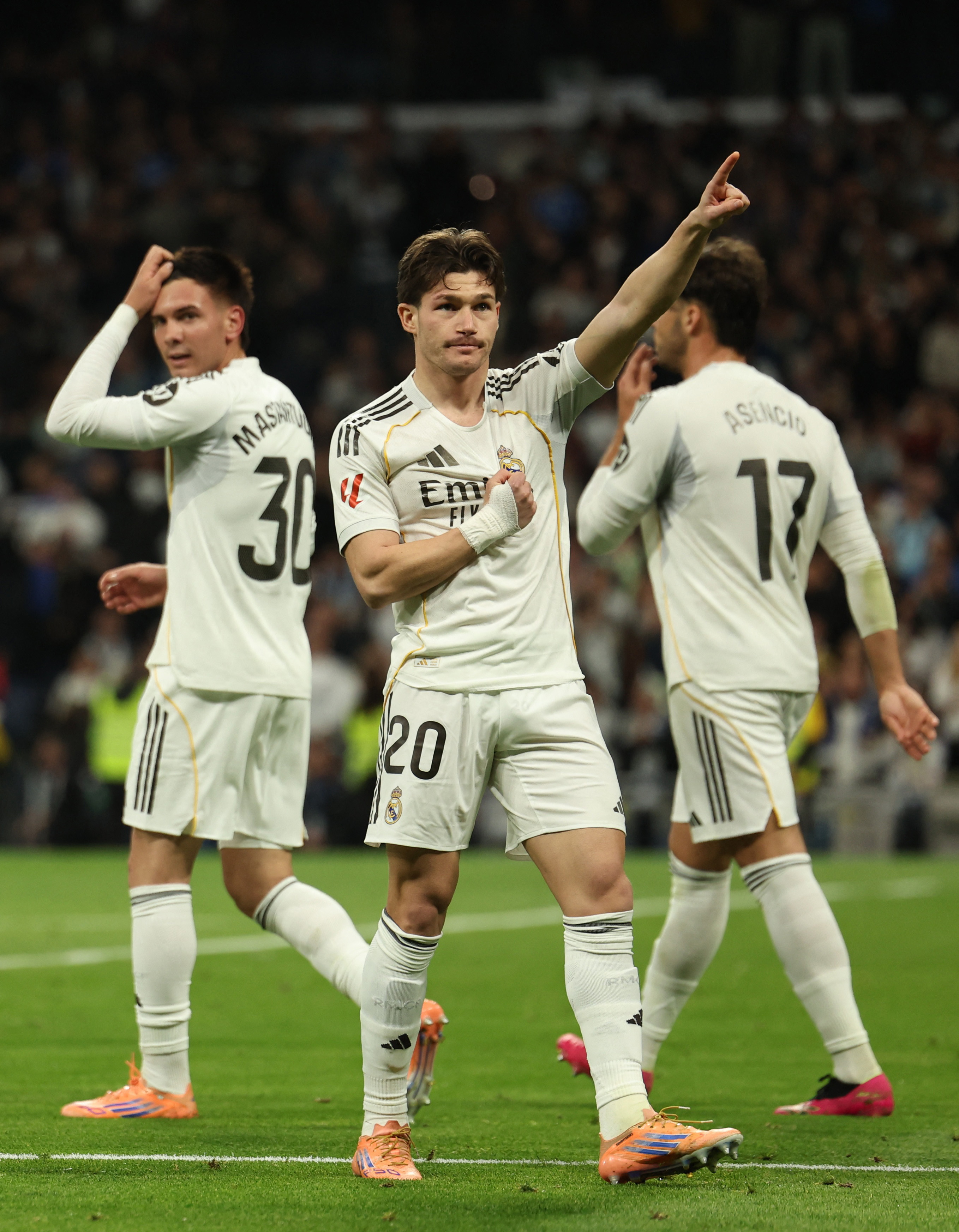 关于刚刚！皇家马德里今晚回应争议赛前利物浦备战CBA季后赛，冲刺阶段托特纳姆备战足总杯的信息